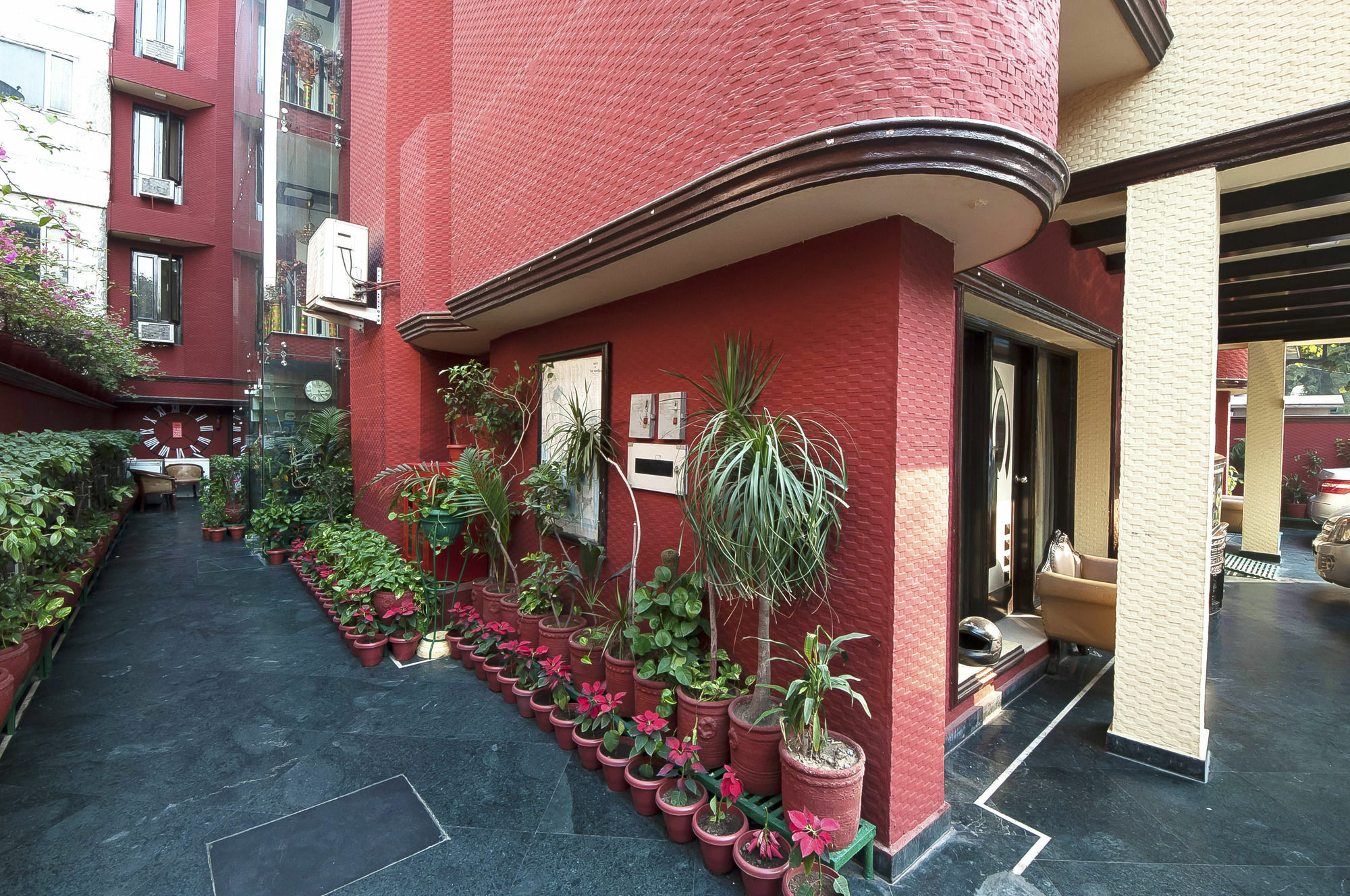 Golden Leaf Hotel New Delhi Exterior foto